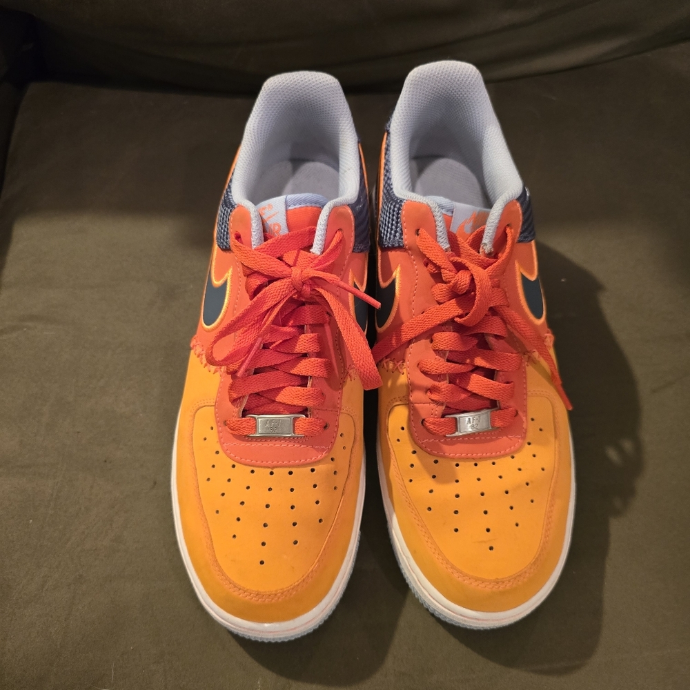 Mens 2013 Nike Air Force 1 Team Orange Low Top Sneakers Size 8.5
